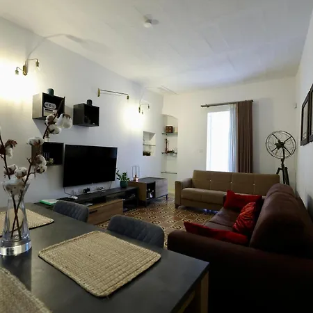 Capital Hideaway شقة